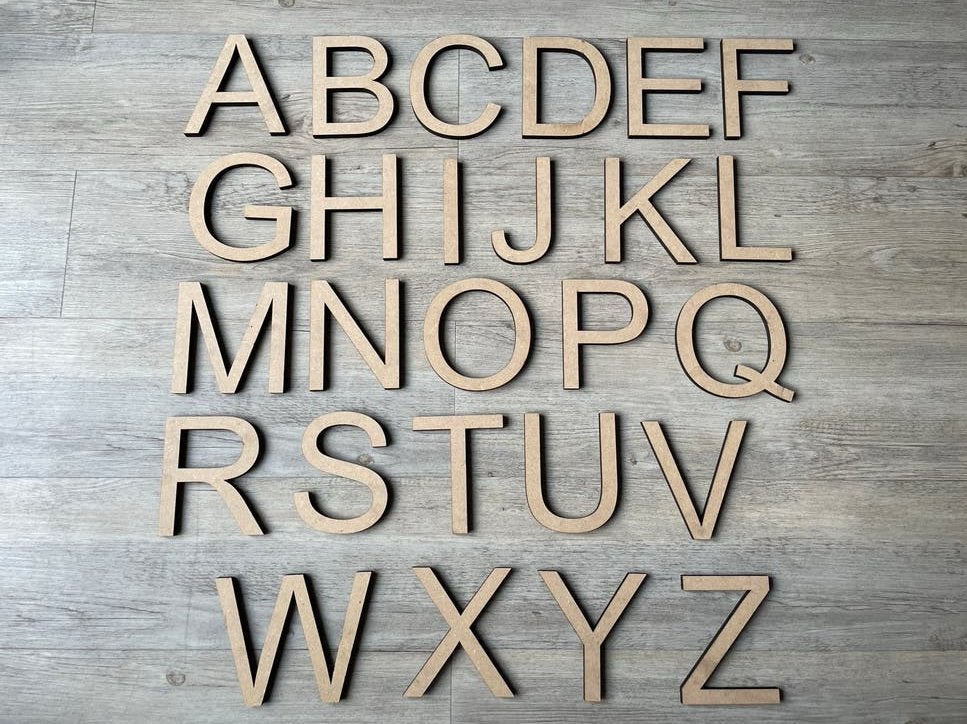 Houten letters Arial MDF bruin alfabet 14 cm - 8 mm dik, 14 cm, Nieuw, Ophalen of Verzenden, Letters en cijfers