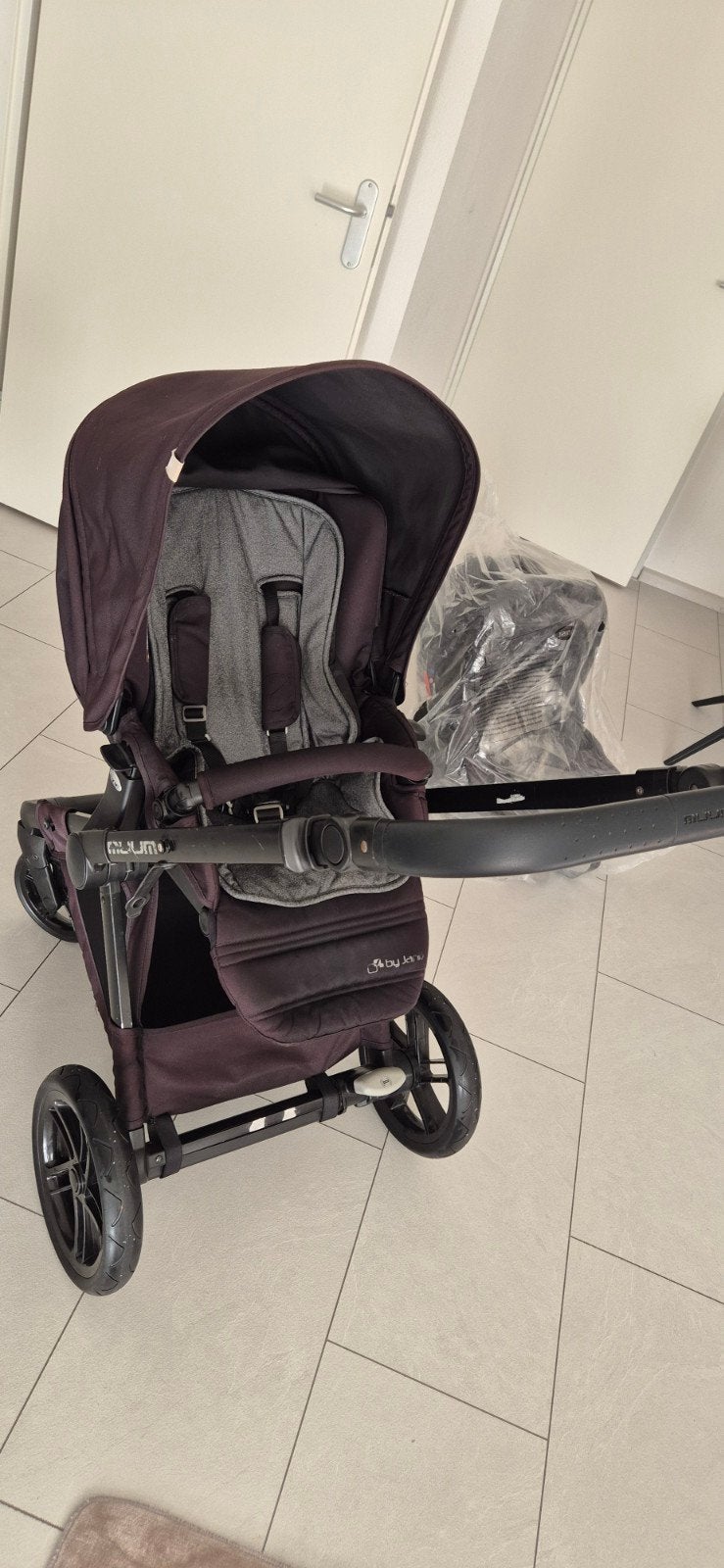 Jane by Muum Kinderwagen zwart met reiswieg/ Maxi-Cosi, Kinderen en Baby's, Ophalen of Verzenden, Gebruikt, Overige merken, Met reiswieg