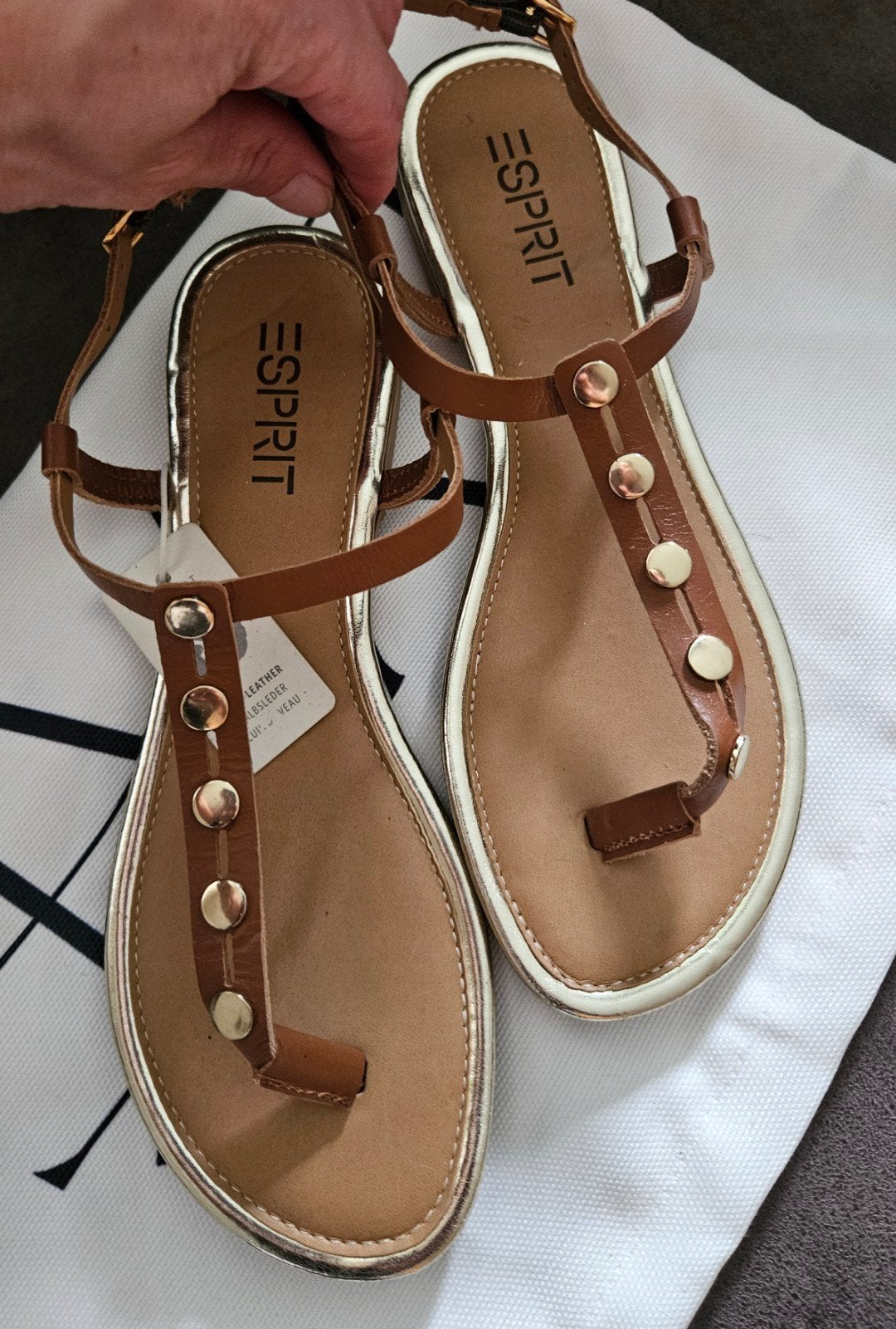 Esprit Leren Teensandalen met Gouden Studs Cognac Maat 3, Ophalen