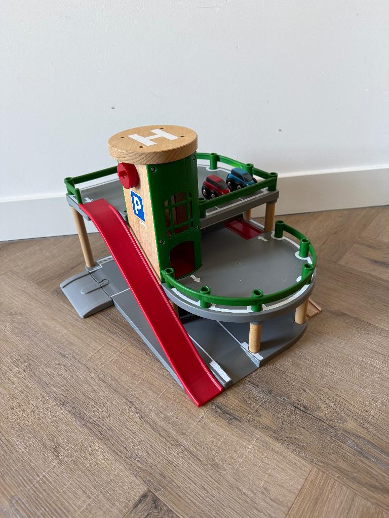 Heel goed Brio houten trein parkeer garage 33204 speelgoed, Ophalen of Verzenden, Zo goed als nieuw, Overige typen