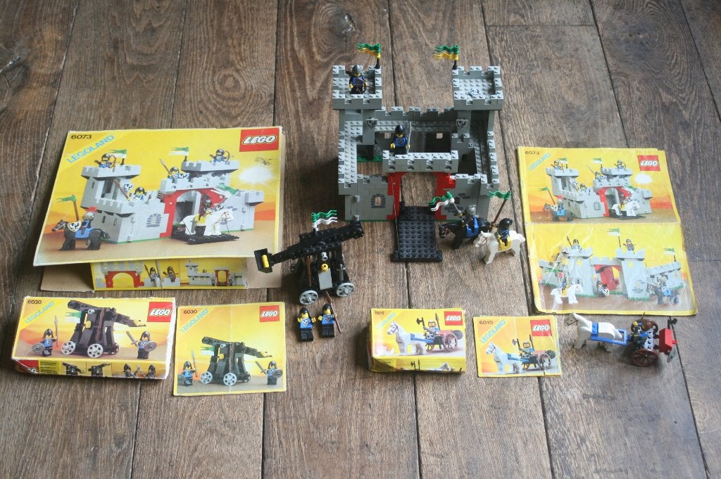 3 x Lego black falcon castle ridder 6010, 6030, 6073 + dozen, Ophalen, Gebruikt, Lego, Compleet