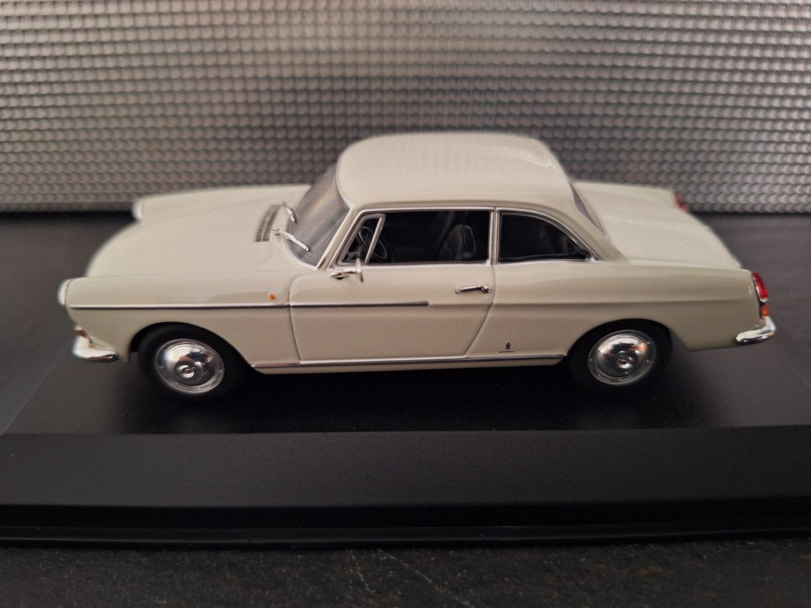 Peugeot 404 Coupe 1962 Schaal 1:43, Overige merken, Nieuw, Ophalen of Verzenden, Maxichamps