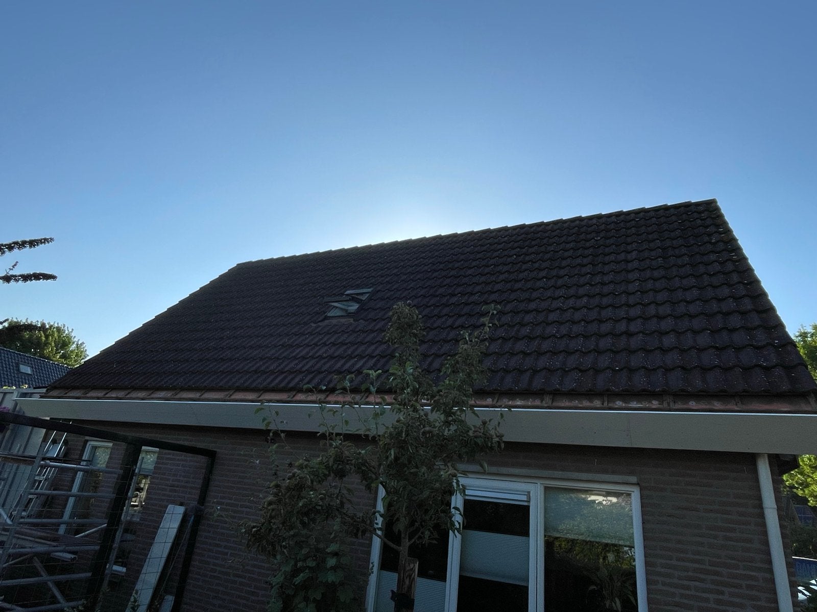 Gebruikte dakpannen, bruin, sneldekkers, Doe-het-zelf en Verbouw, Dakpannen en Dakbedekking, Ophalen, Gebruikt, 15 m² of meer