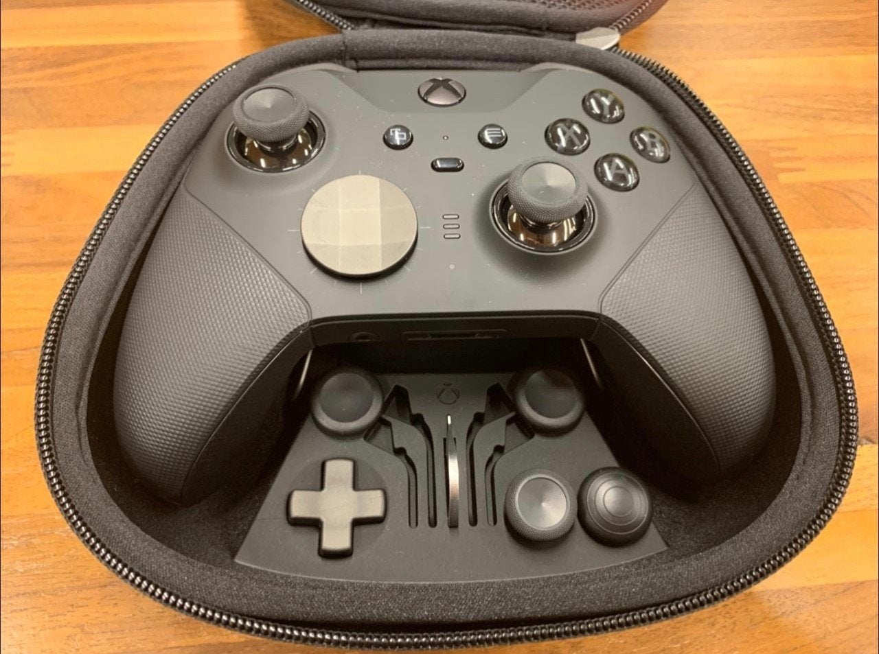 Xbox Elite Series 2 Controller -  als nieuw, Spelcomputers en Games, Xbox One, Ophalen of Verzenden, Zo goed als nieuw, Controller