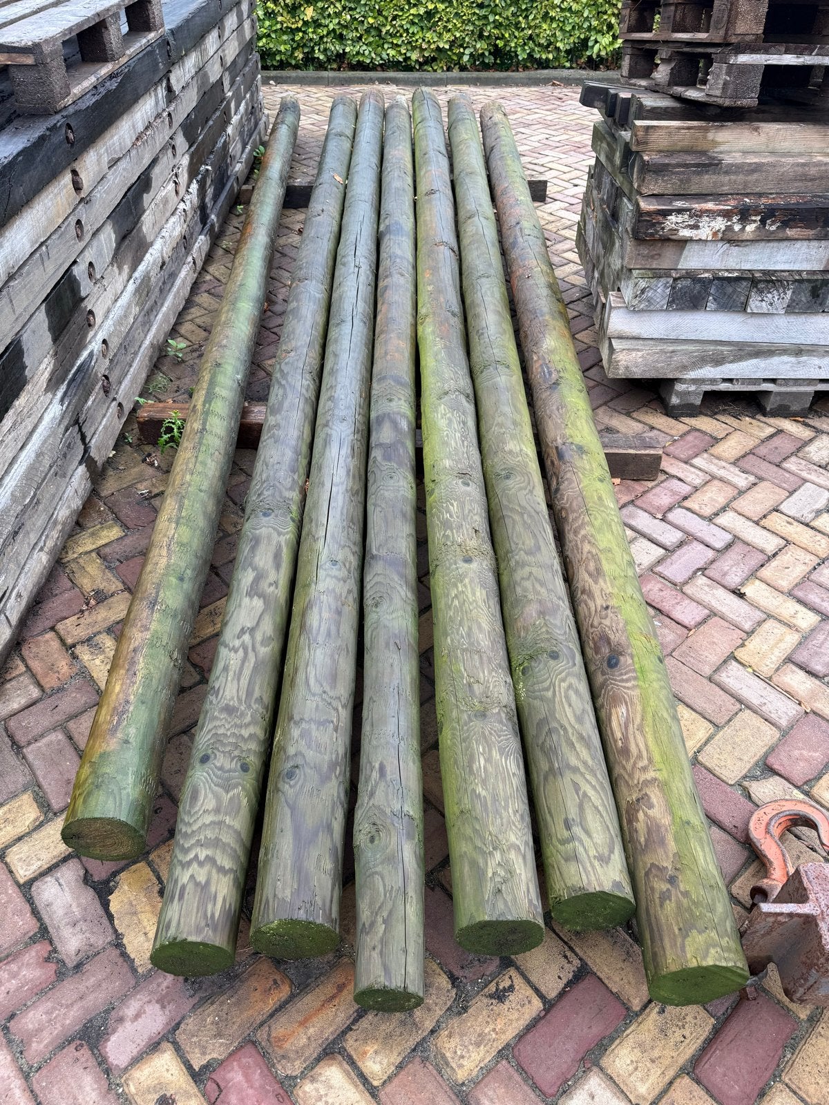 Houten palen - Ideaal voor diverse projecten, Tuin en Terras, Ophalen of Verzenden, Gebruikt, 250 cm of meer, Palen