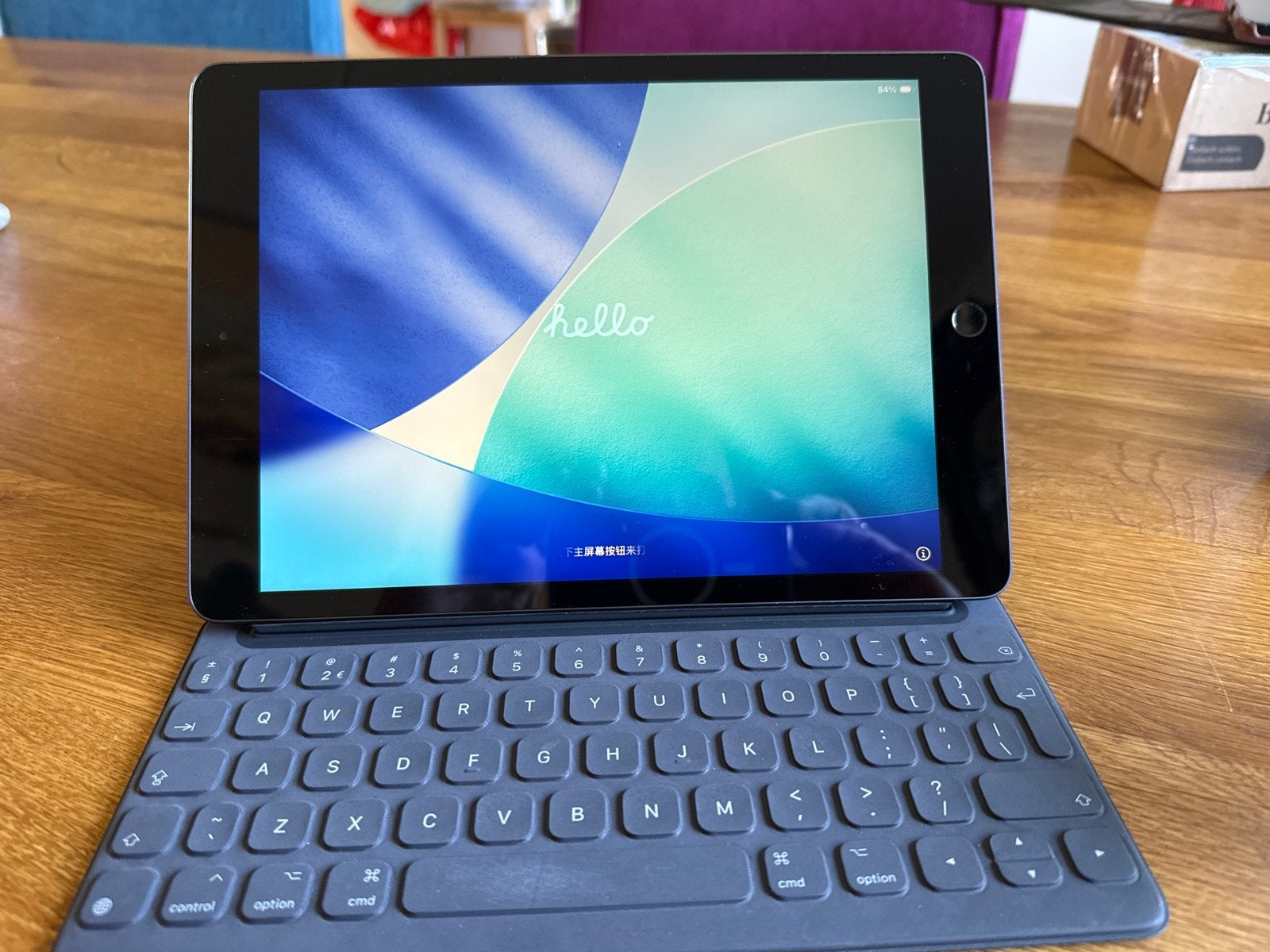 Apple iPad 7e generatie 32GB Wi-Fi Spacegrijs met toetsenbor, Computers en Software, Apple iPads, 32 GB, Apple iPad, Zo goed als nieuw