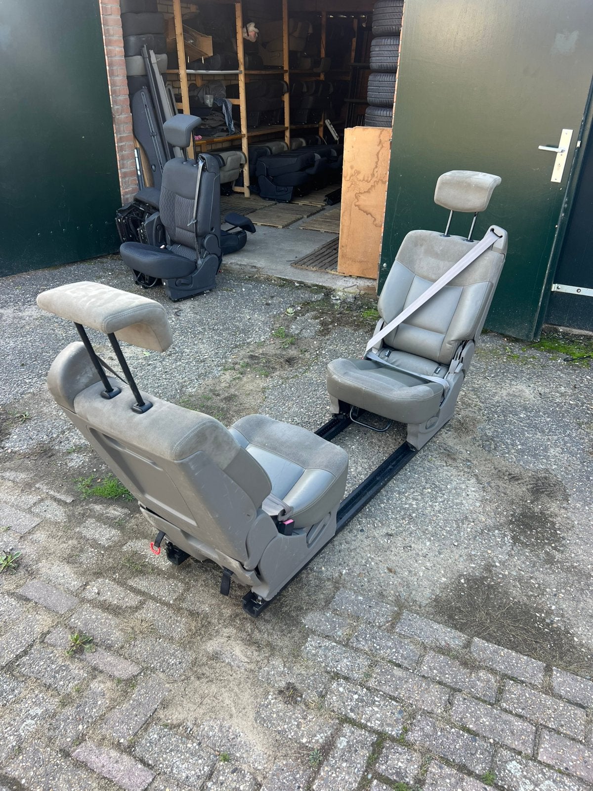2 cabinestoelen camper bus oldtimer 3p gordel  samen 350€, Auto-onderdelen, Ophalen, Gebruikt