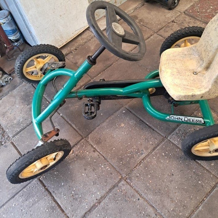 berg John Deere trapauto - Groen met gele wielen, Ophalen of Verzenden, Gebruikt, Trapvoertuig