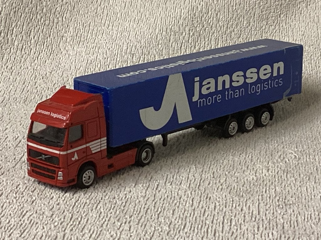 VOLVO FH Globetrotter met trailer Jassen Transport, Ophalen of Verzenden, Zo goed als nieuw, Bus of Vrachtwagen, Overige merken