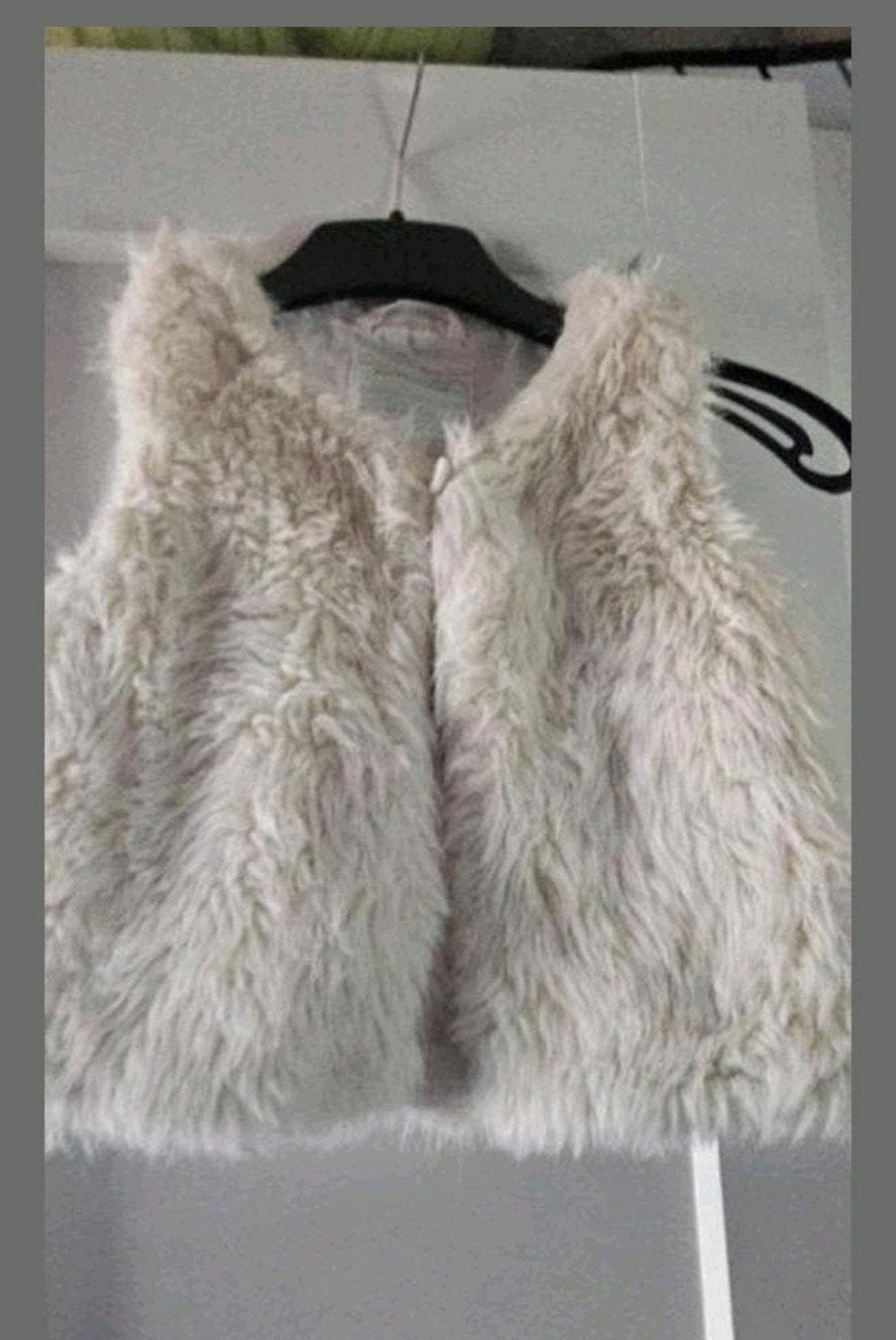 Beige vestje Maat 98, Ophalen of Verzenden, Zo goed als nieuw, Meisje, Trui of Vest