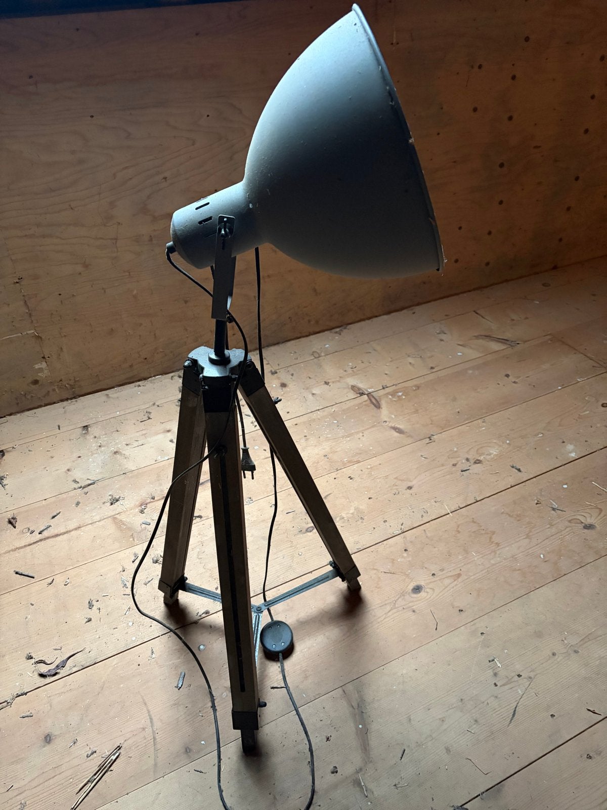 Industriële Vloerlamp op Statief - Vintage Stijl, Gebruikt, 100 tot 150 cm, Hout, E27 (groot)