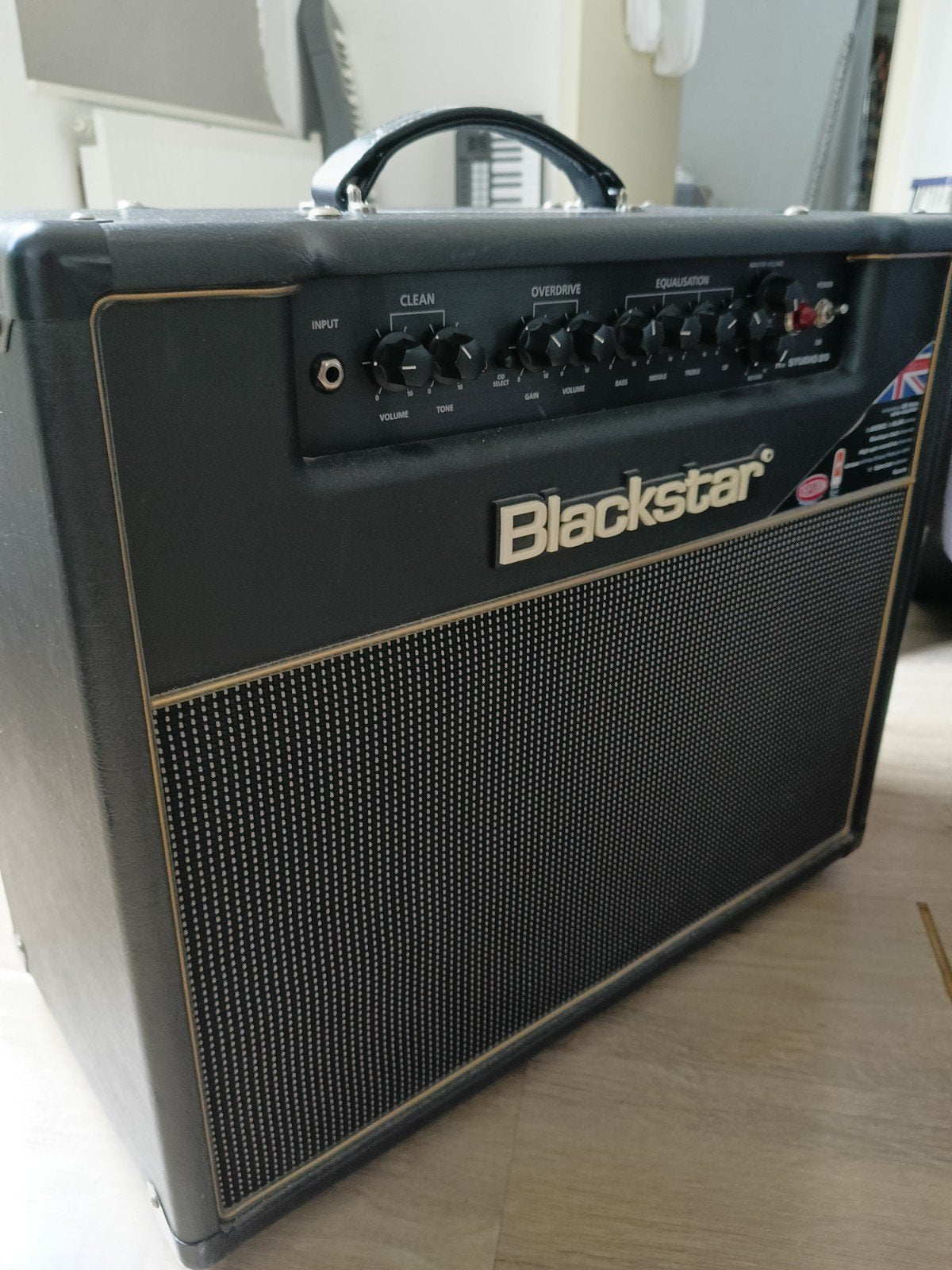 Blackstar HT Studio 20 buizenversterker, Ophalen