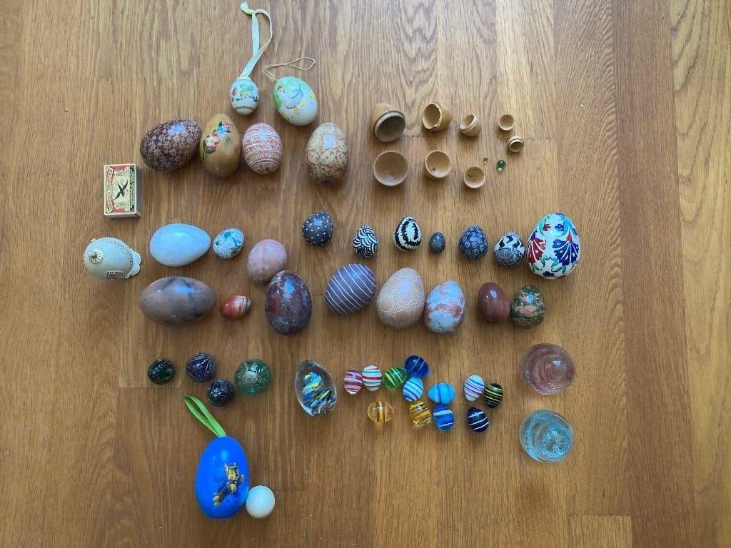 Grote verzameling marmeren & houten & glazen eieren eitjes, Ophalen of Verzenden