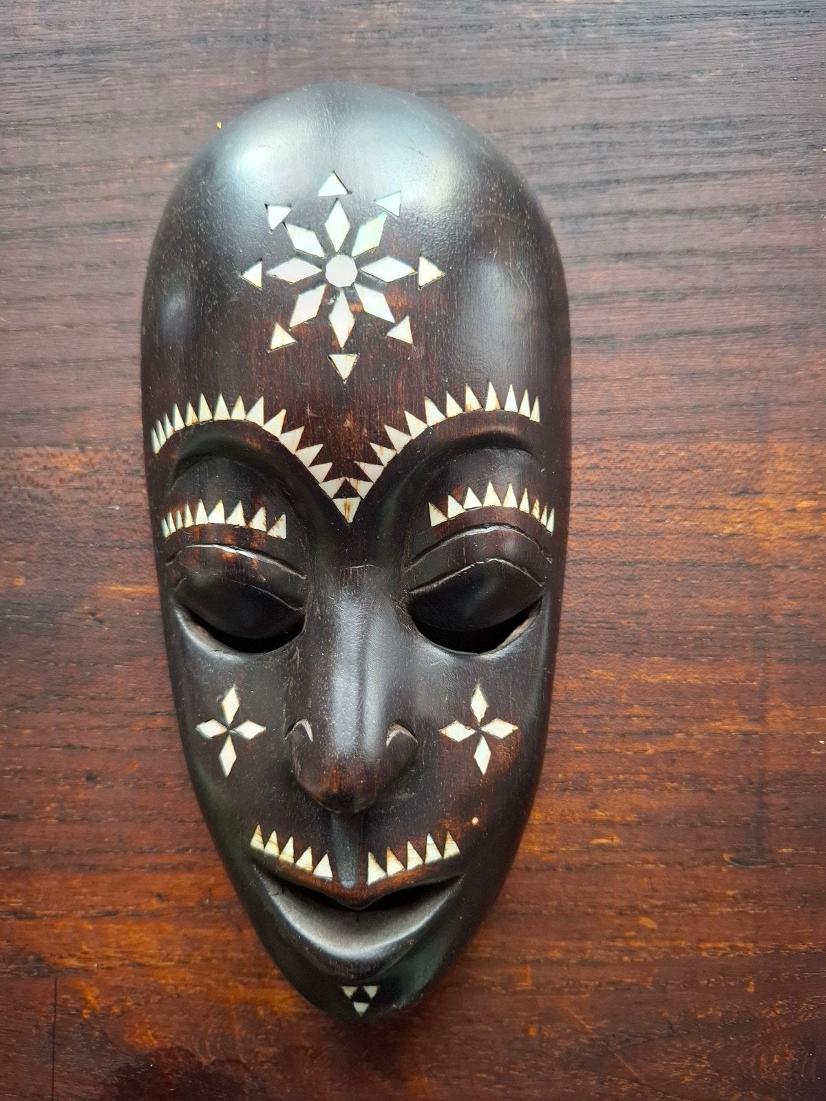 Twee handgesneden Afrikaanse maskers, Antiek en Kunst, Hout, Gesneden, Bruin, Afrika