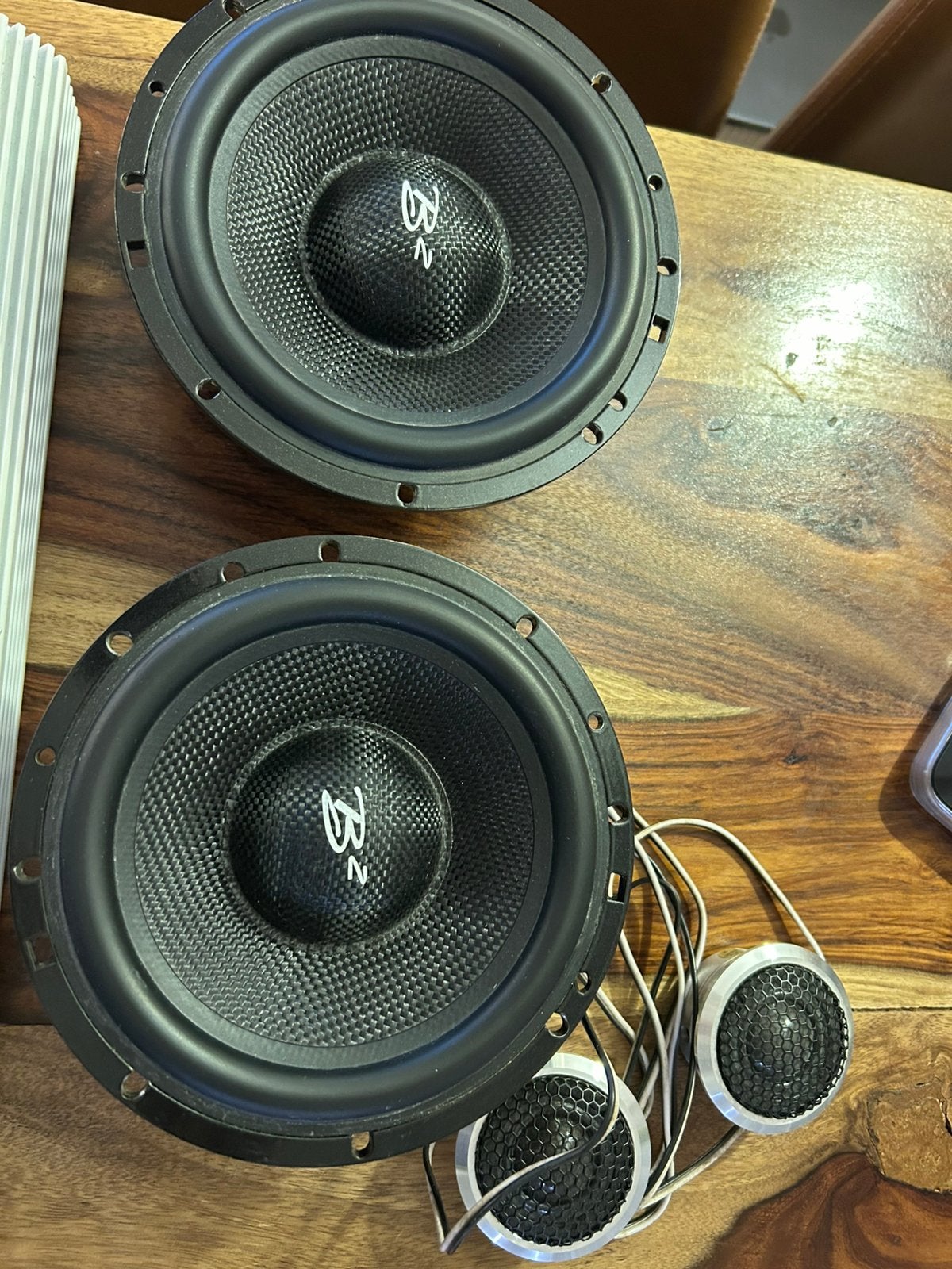 B2 speakers, Ophalen, Zo goed als nieuw