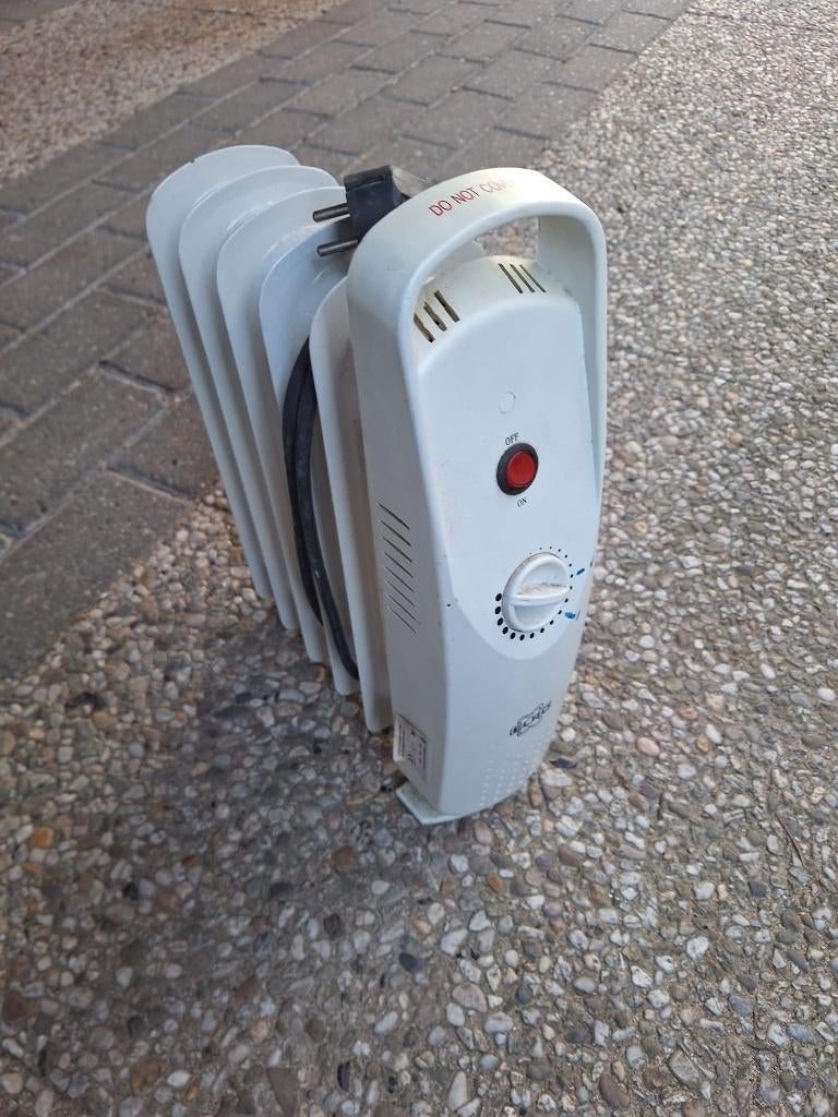Olie radiator, Doe-het-zelf en Verbouw, Ophalen, 30 tot 80 cm, Gebruikt, Radiator