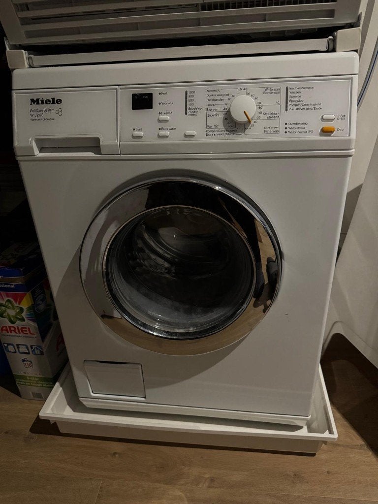 Miele wasmachine W 3203, Witgoed en Apparatuur, Ophalen, 1200 tot 1600 toeren, Gebruikt, 4 tot 6 kg