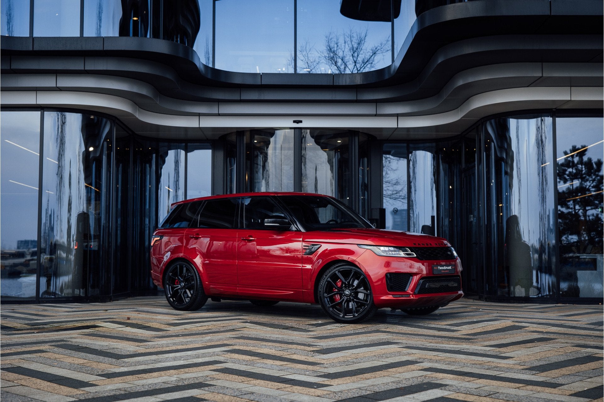 Land Rover Range Rover Sport 2.0 P400e HSE Dynamic GARANTIE, Automaat, Dealer onderhouden, 2500 kg, Leder