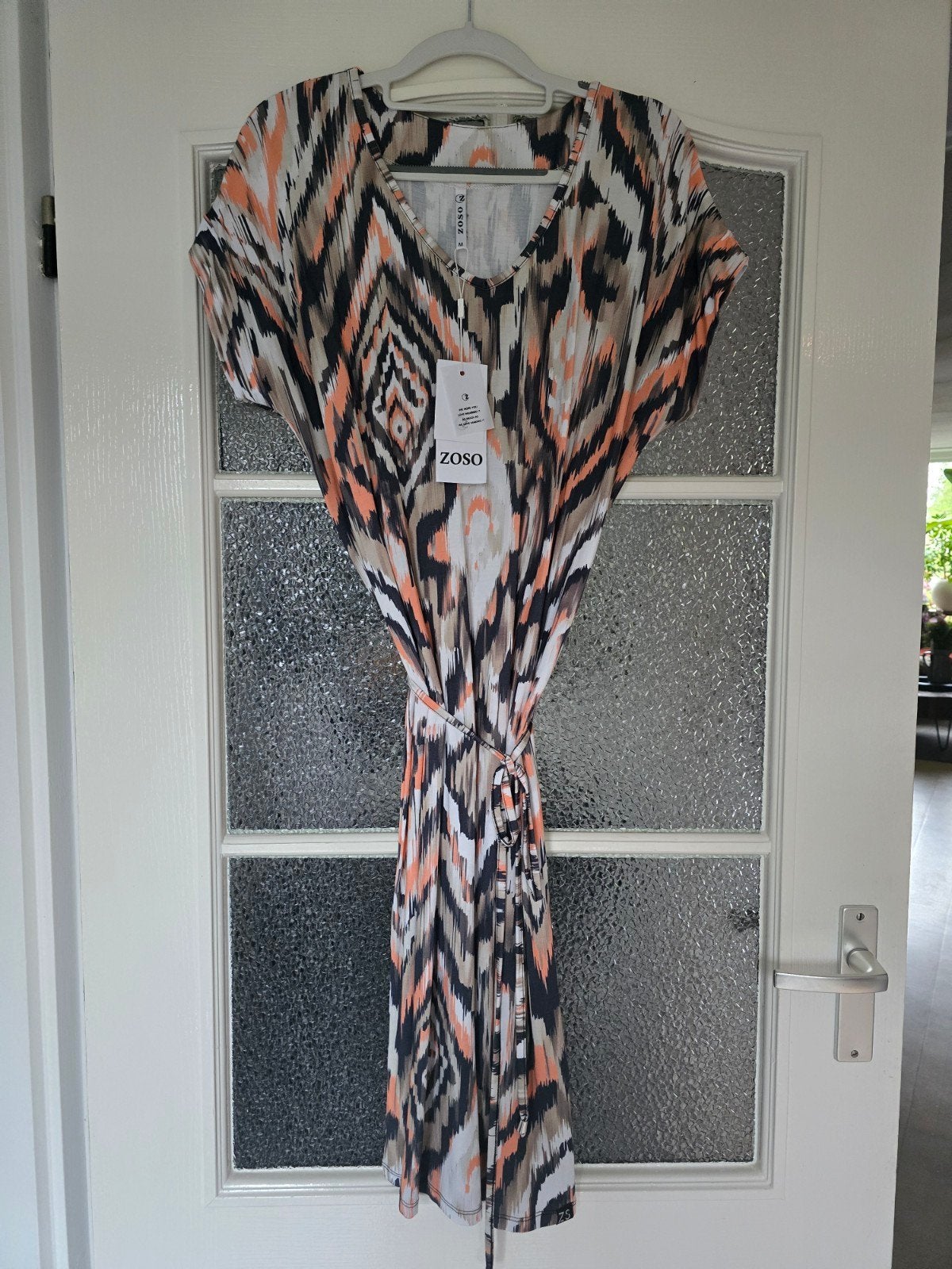 nieuw zoso jurk m Pasteloranje, Ophalen of Verzenden, Nieuw, Onder de knie