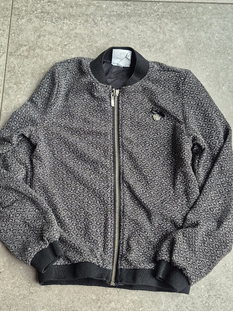 Mooi vestje le chic maat 128, Kinderen en Baby's, Gebruikt, Meisje, Le Chic, Trui of Vest