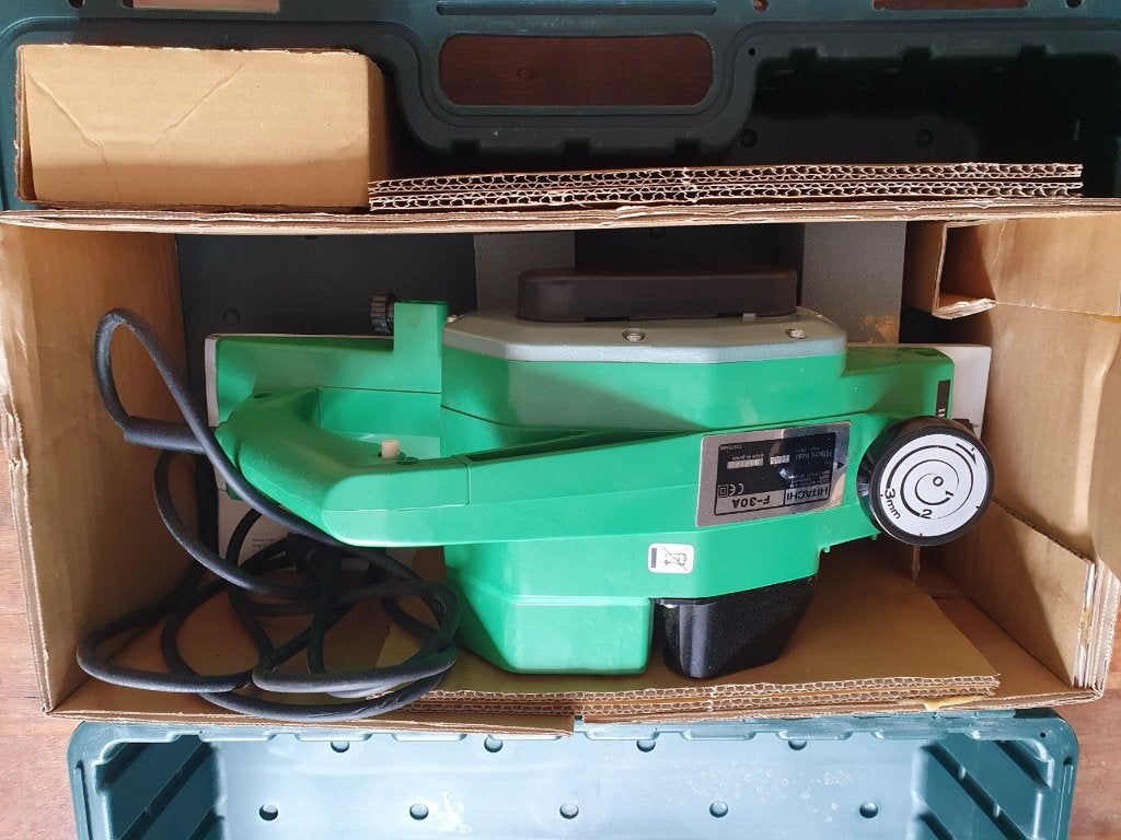 Hitachi schaaf machine F-30A, Ophalen, Zo goed als nieuw, Elektrisch