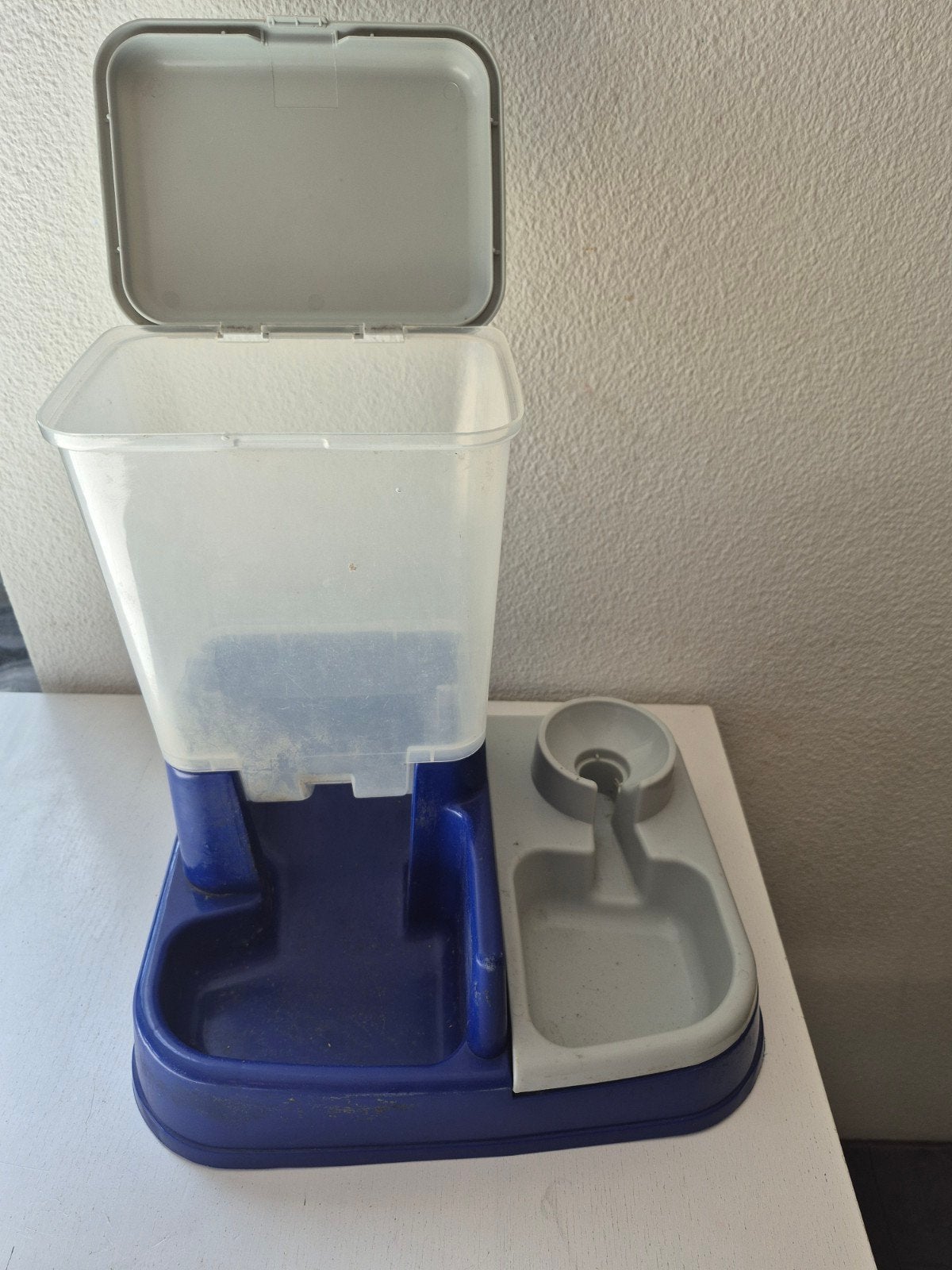 automatische kattenvoer automaat, Ophalen of Verzenden, Zo goed als nieuw