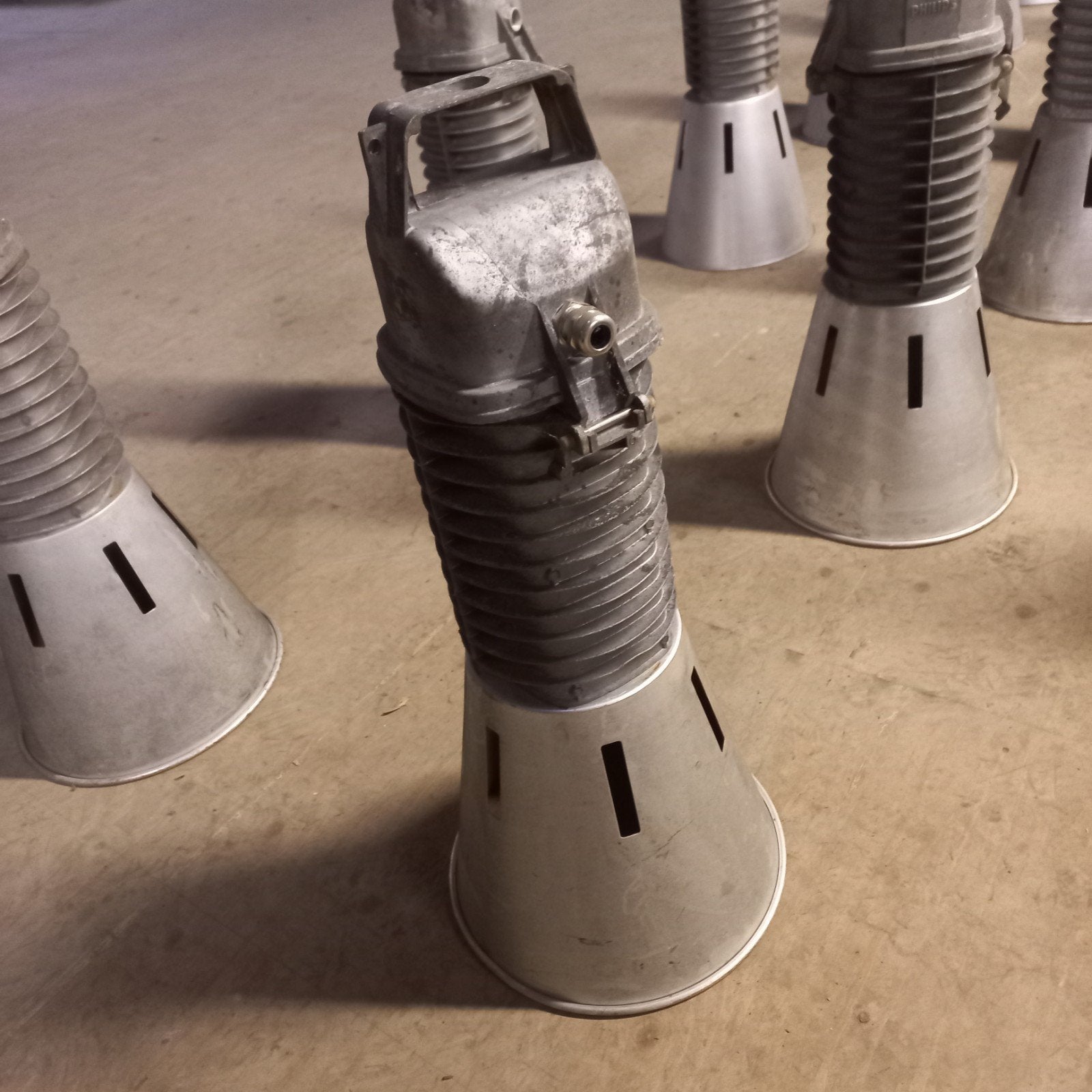 10 x philips hdk w industriële hanglamp met kap, Ophalen, Gebruikt
