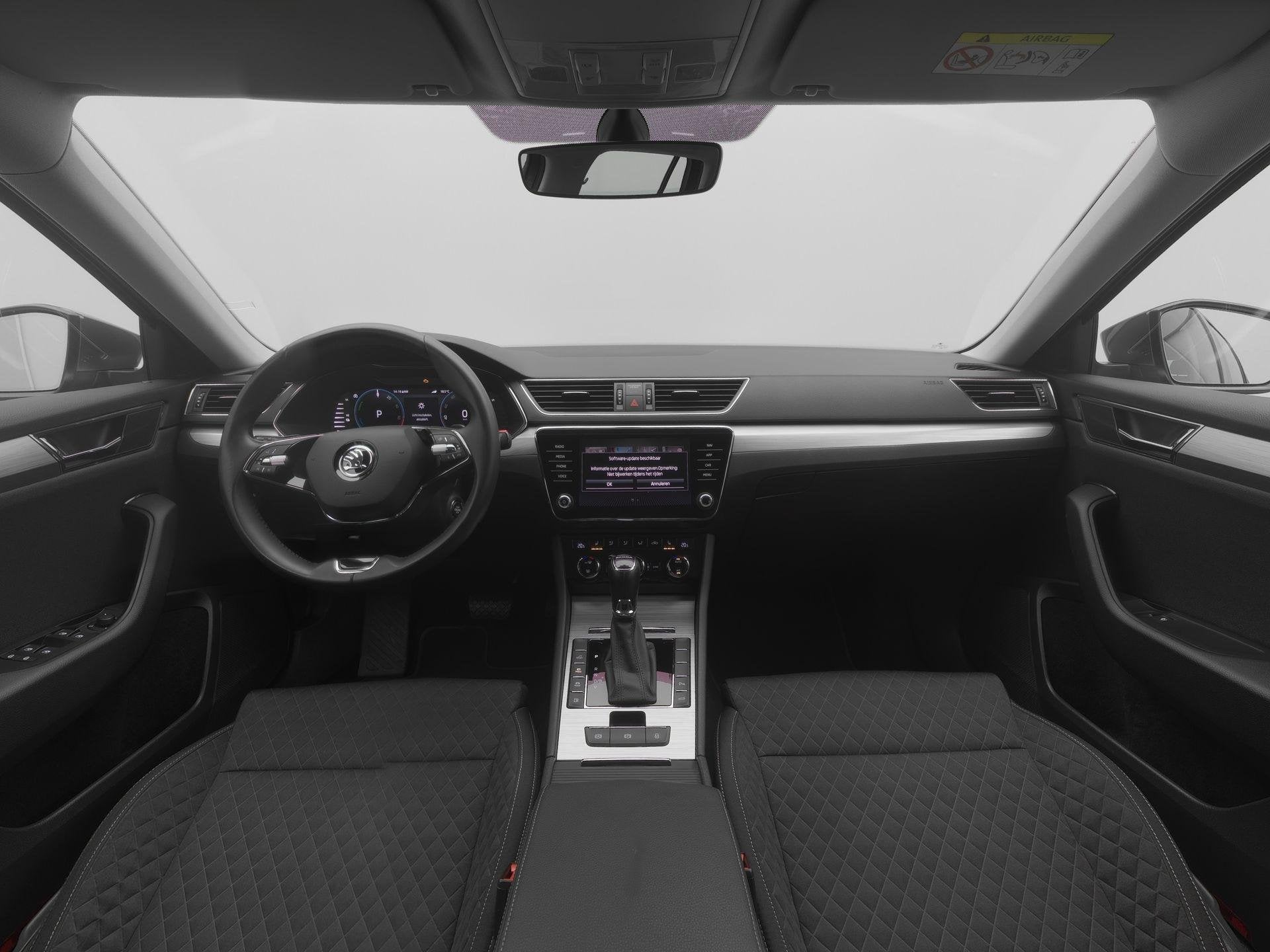 Skoda Superb 1.4 TSI 218 pk DSG iV Ambition | Navigatie | Sm, Verwarmde buitenspiegels, Stof, Gebruikt, 4 cilinders