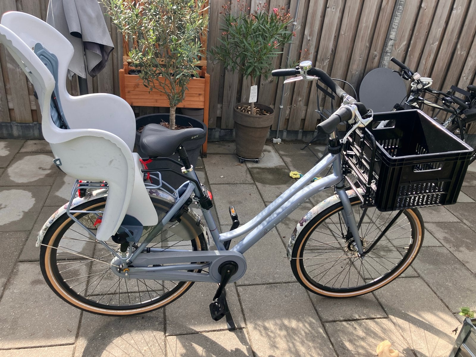 Cortina Roots Transportfiets 28 inch met kinderzitje, Gebruikt, Versnellingen, 50 tot 53 cm, Trommelrem
