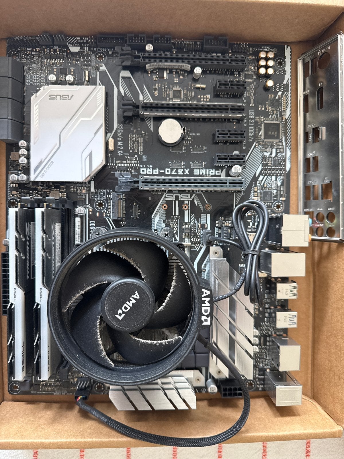 Asus Prime X370-Pro Moederbord met AMD Ryzen 7 1700 CPU, Computers en Software, Moederborden, Ophalen of Verzenden, Gebruikt, AMD
