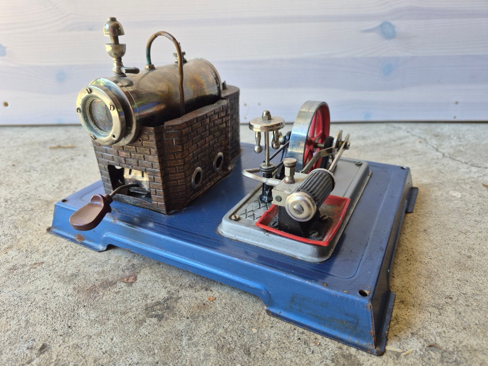 Wilesco stoommachine - opknapper
Opknapper, Ophalen, Gebruikt