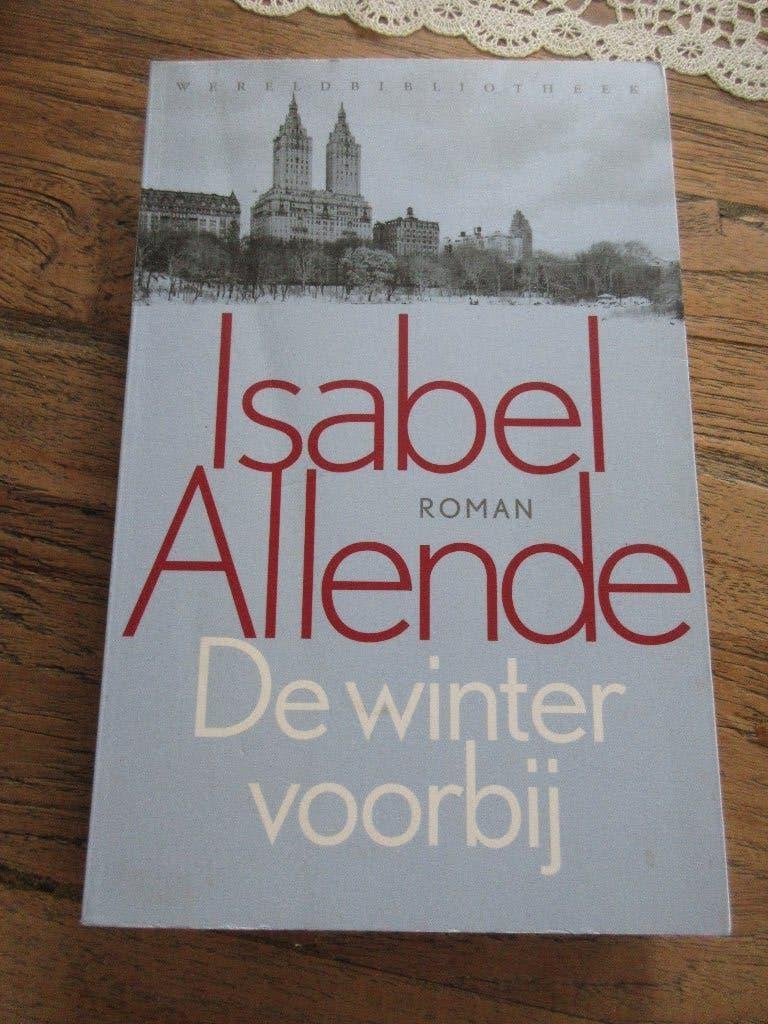 De winter voorbij. Isabel Allende, Boeken, Ophalen of Verzenden, Zo goed als nieuw, Isabel Allende