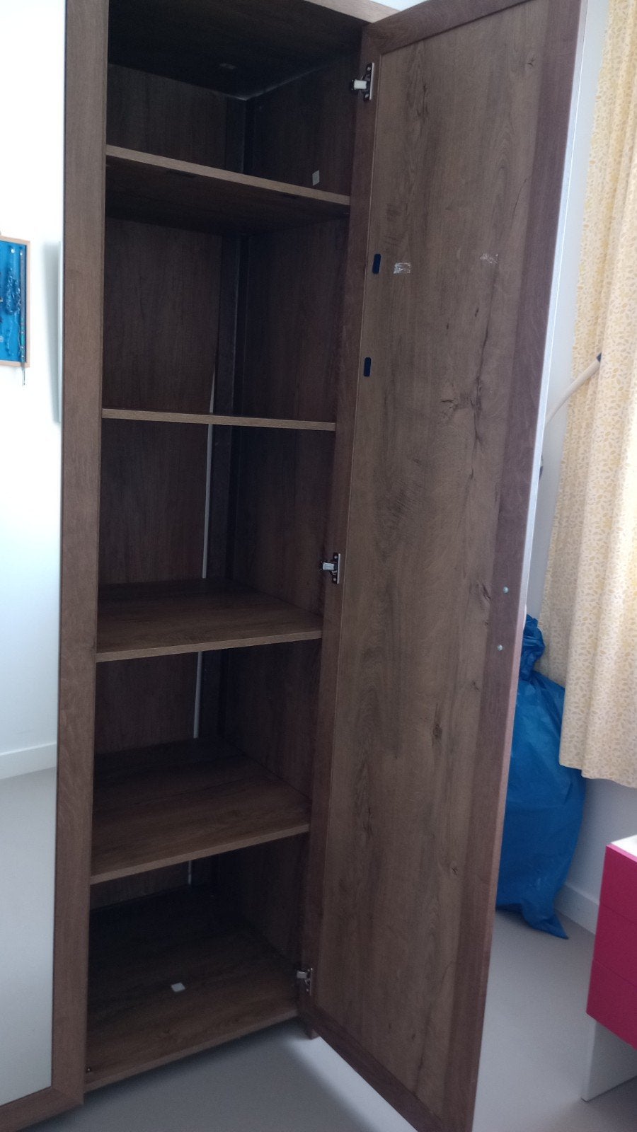 Gratis garderobekast, Huis en Inrichting, Kasten | Kledingkasten, Ophalen, Gebruikt, 50 tot 75 cm, 100 tot 150 cm