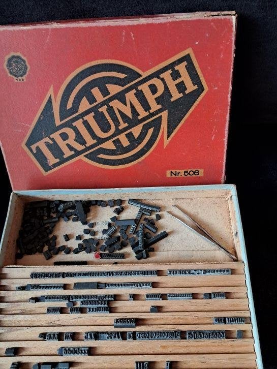 vintage Stempelset Triumph "famos" nr 506, Ophalen of Verzenden, Overige typen