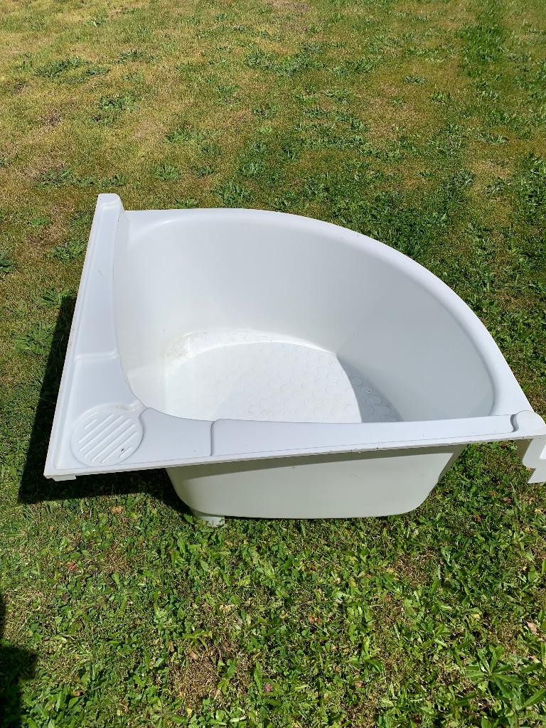 Kunststof hoekbad, Ophalen, Zo goed als nieuw, Douche