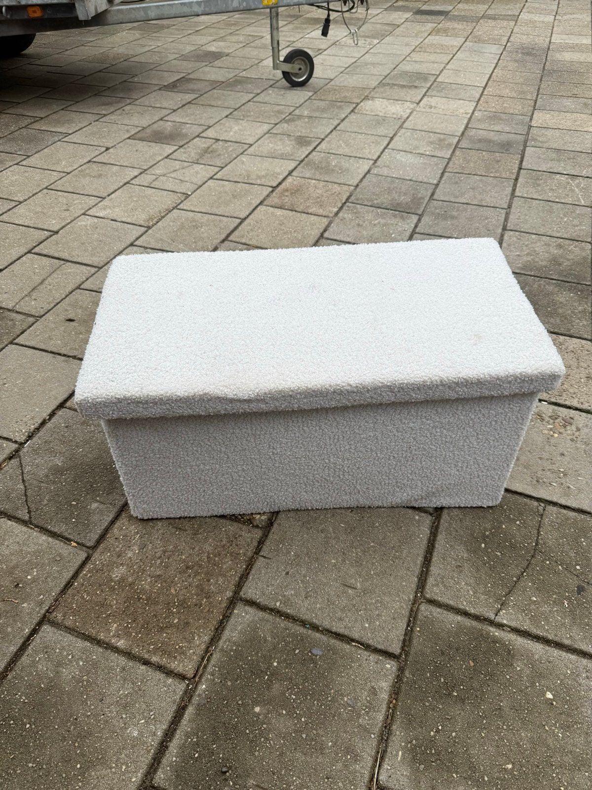 Opbergbankje / Poef met teddy stof, Kunststof, 50 tot 100 cm, Ophalen of Verzenden, Zo goed als nieuw