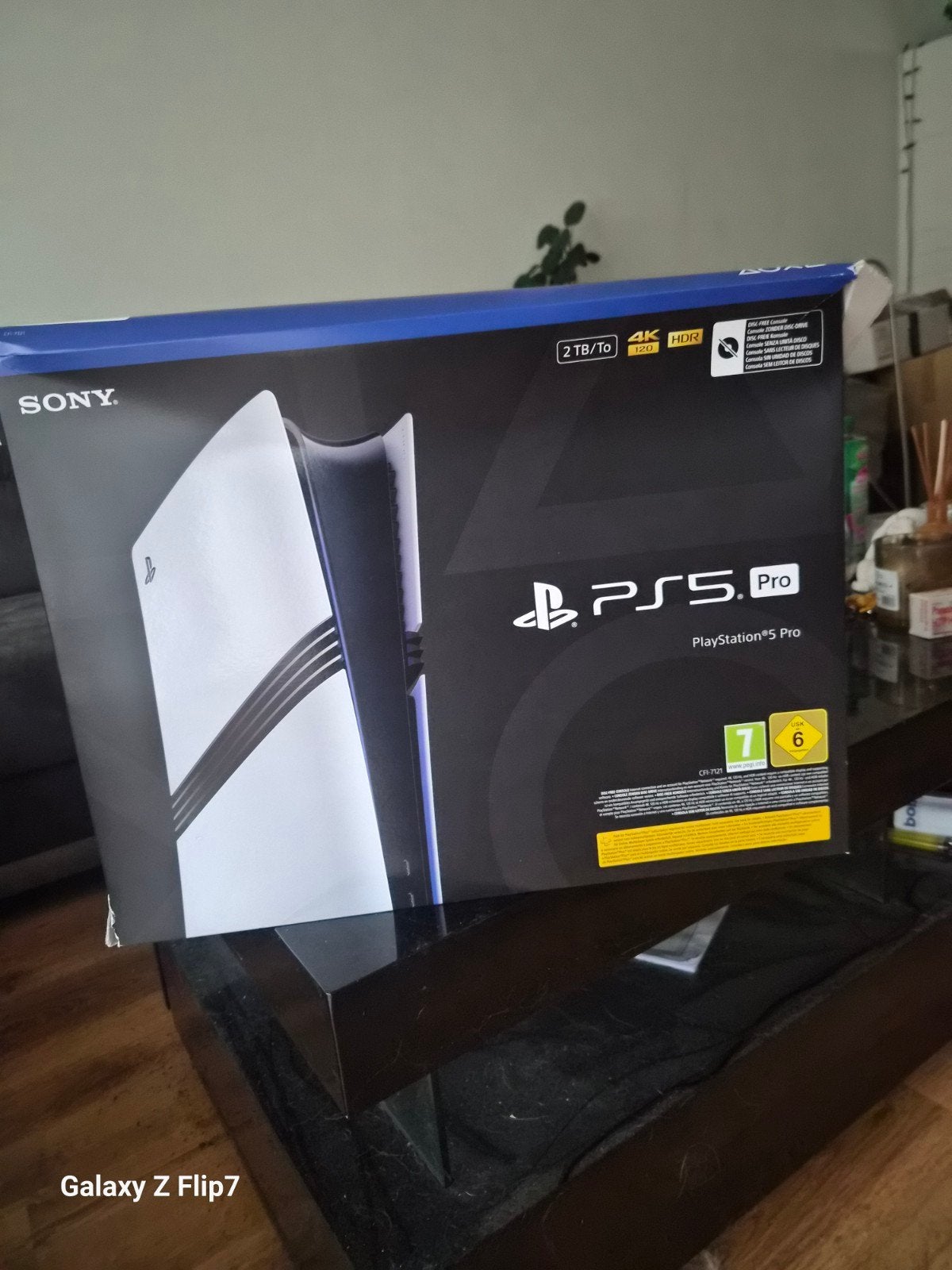 Sony PlayStation 5 Pro 2TB 4K HDR 2x controller, Ophalen of Verzenden, Zo goed als nieuw