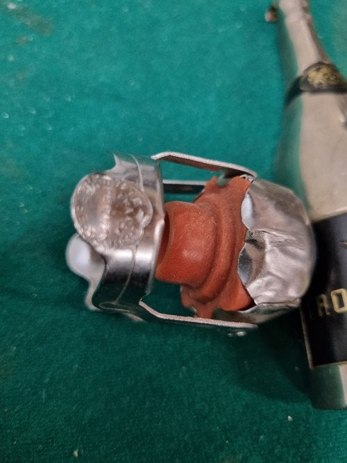 -	Trouillard opener en hersluit dop, Ophalen of Verzenden