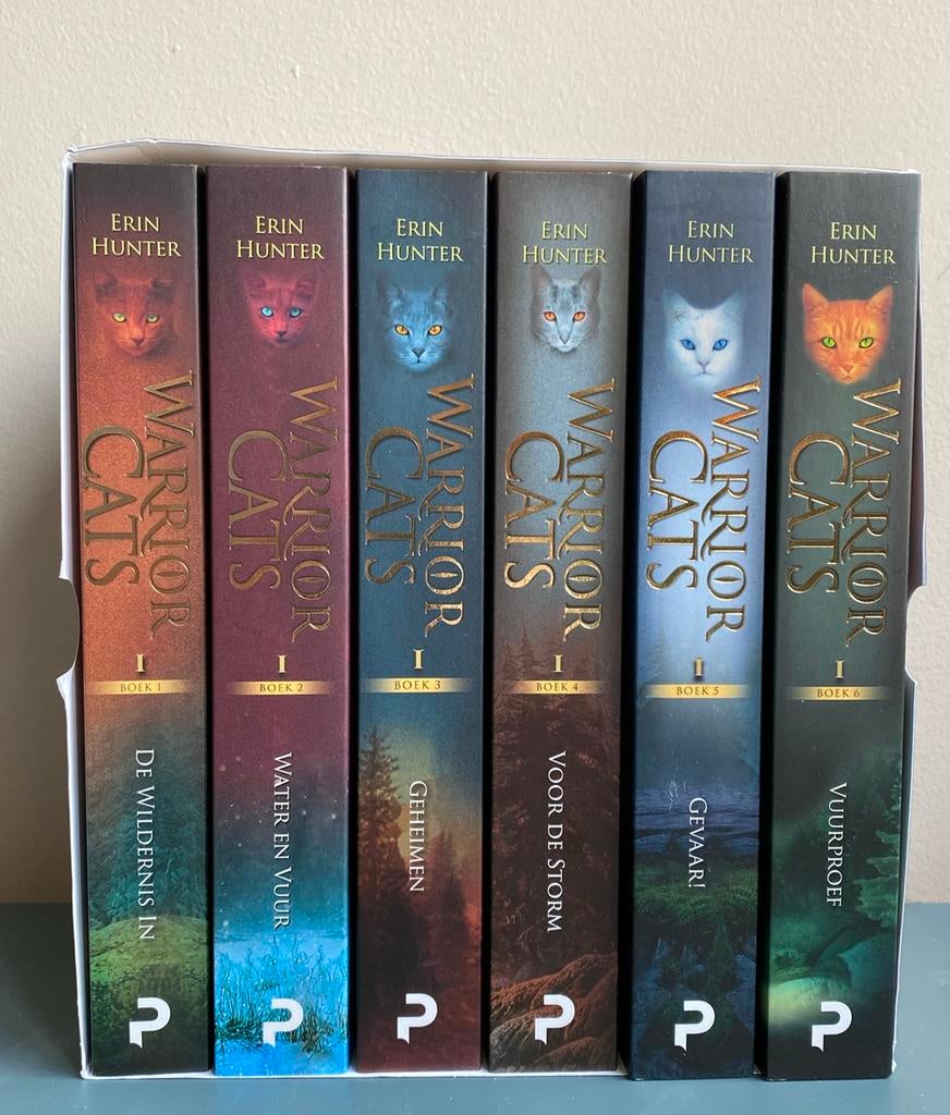 Warrior Cats serie 1, Boeken, Fantasy, Zo goed als nieuw, Ophalen of Verzenden