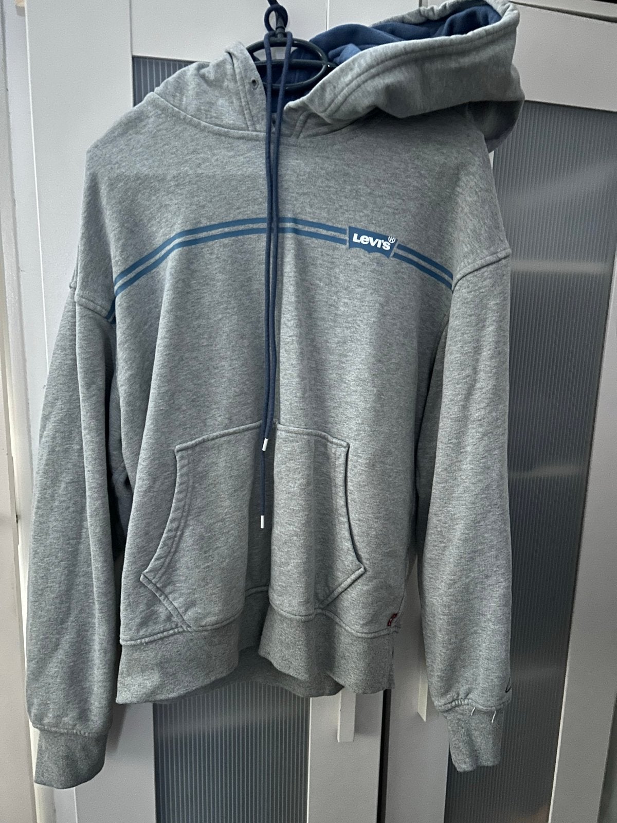 Levi's hoodie grijs met blauwe strepen - Maat S, Ophalen of Verzenden, Zo goed als nieuw, Grijs