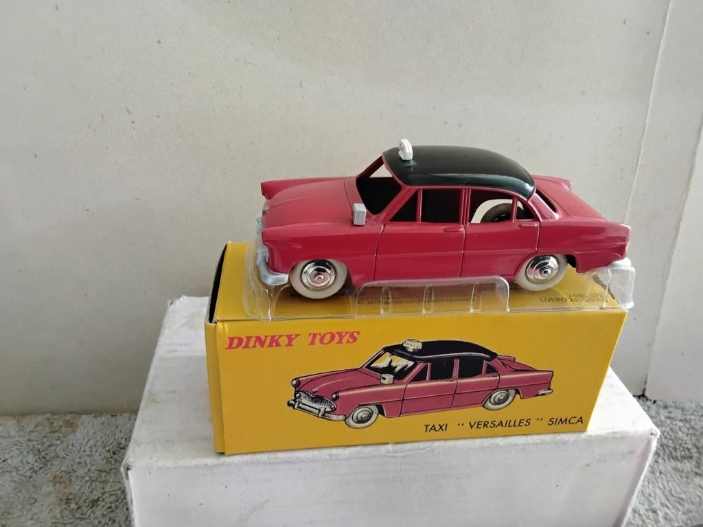 DINKY TOYS   ATLAS       TAXI"VERSAILLES"  SIMCA  NO 24 ZT, Hobby en Vrije tijd, Modelauto's | 1:43, Ophalen of Verzenden, Zo goed als nieuw