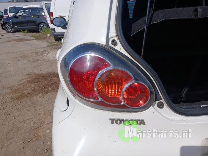 Achterlicht links van een Toyota Aygo, Gebruikt, -, -, Ophalen of Verzenden