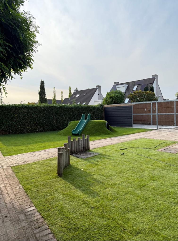 Uw terras aan laten legen of veranderen, Tuin en Terras, Gras en Kunstgras, Ophalen of Verzenden, Zo goed als nieuw, 20 m² of meer