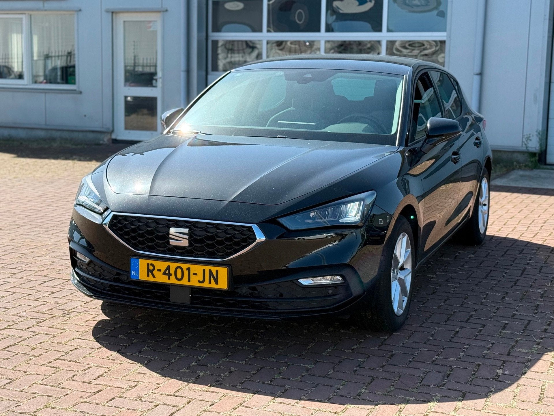 Seat Leon 2.0 TDI Style Business Intense Export, Voorwielaandrijving, Stof, Gebruikt, 700 kg