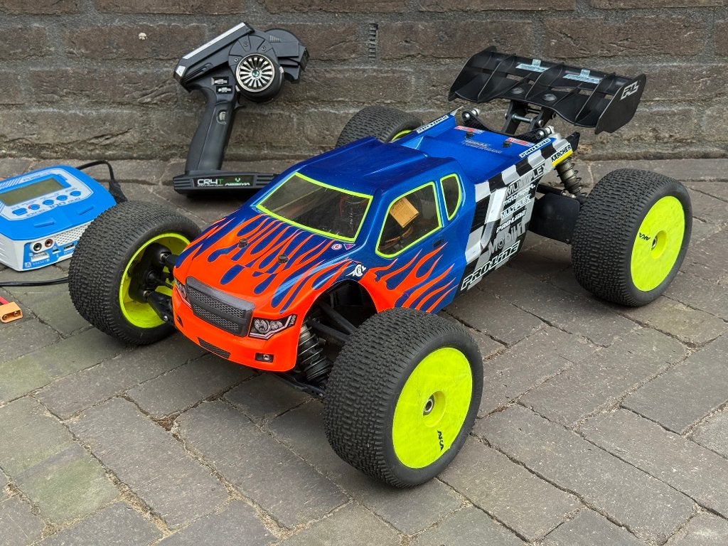 Team Associated 6S Truggy (Compleet- Accu - Zender - Lader), Hobby en Vrije tijd, Modelbouw | Radiografisch | Auto's, Gebruikt
