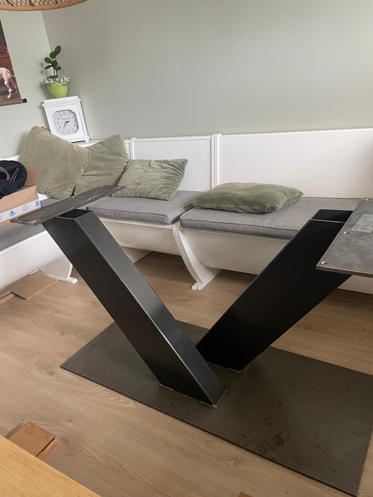 Onderstel voor eettafel van zwaar staal, Ophalen, Tafelpoot, Gebruikt, 100 tot 150 cm