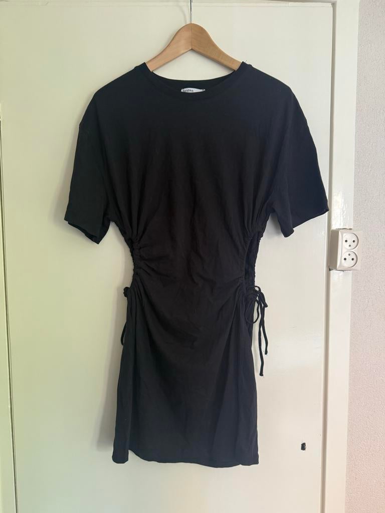 Bershka Zwart Jurkje Maat L met Open Zijkant, Ophalen of Verzenden, Gedragen, Maat 42/44 (L), Zwart