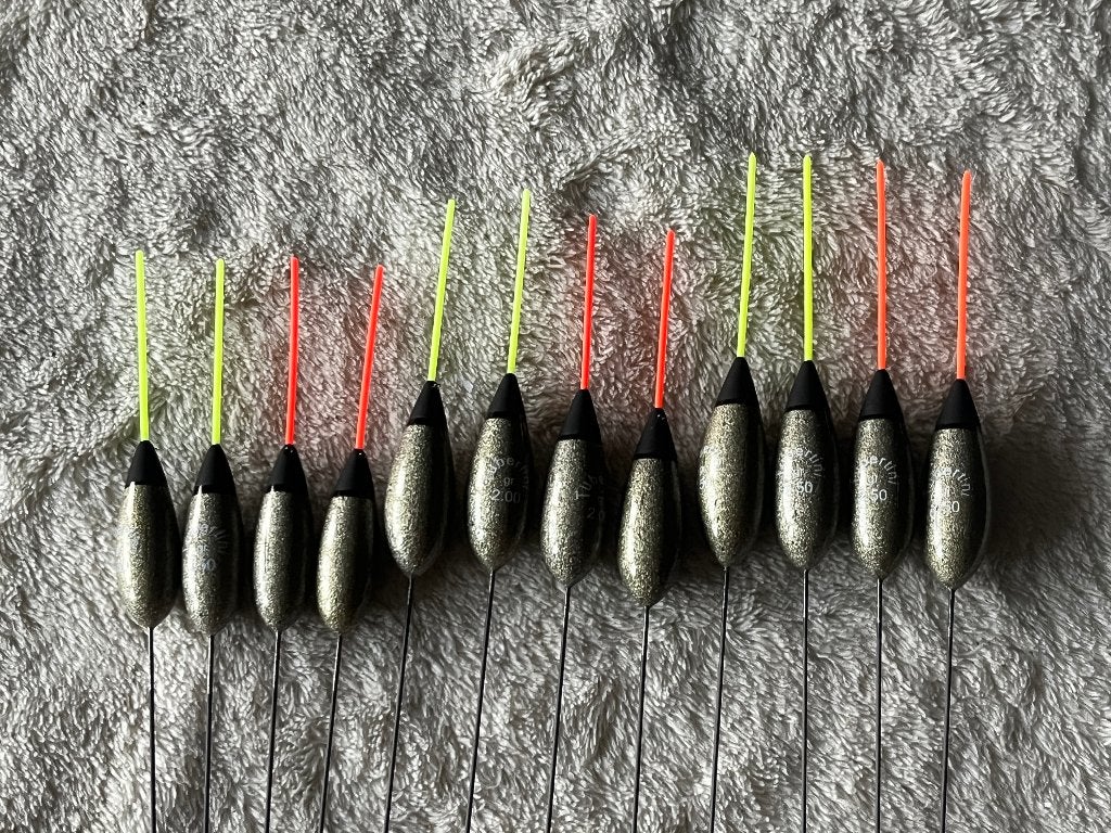 adv 195 / NIEUW serie 12 dobbers TUBERTINI, Ophalen of Verzenden, Nieuw, Dobber of Lood