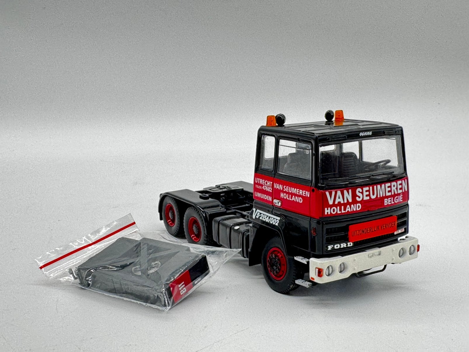 TEKNO FORD TRANSCONTINENTAL VAN SEUMEREN MAMMOET