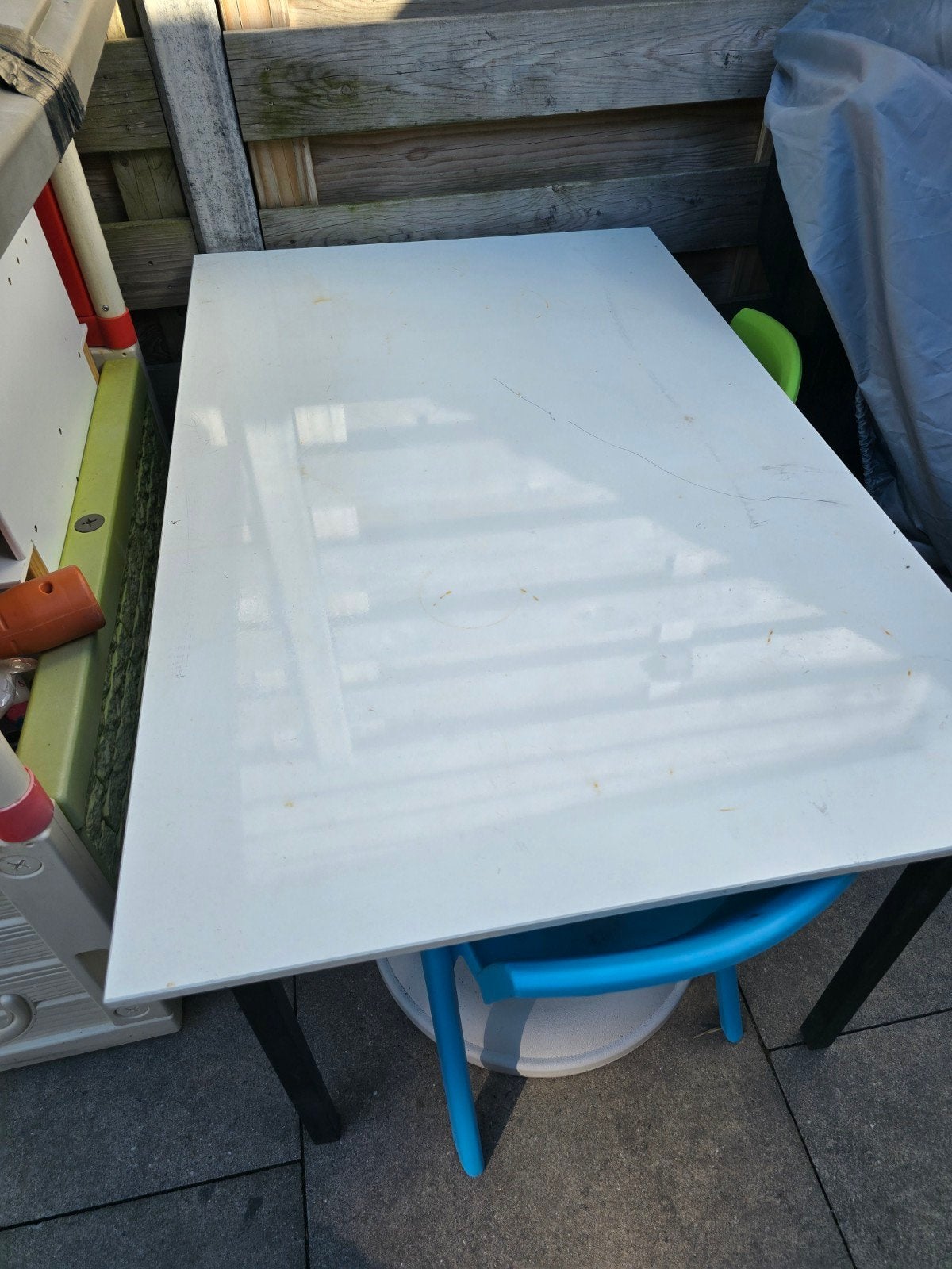 Tafel wit blad met zwarte onderstel, Ophalen, Gebruikt, Rechthoekig